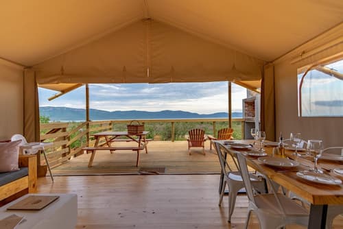 Africamps at White Elephant Safaris, Private kitchenette