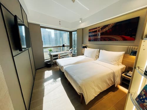 Hotel Alexandra, Room