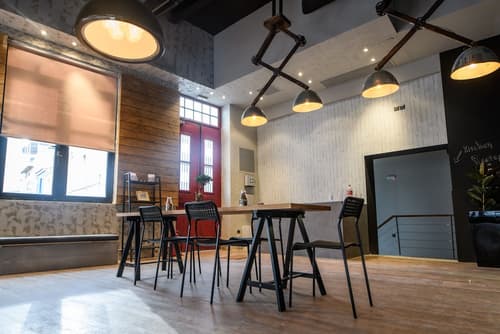 Iconic Athens Hostel, Lobby