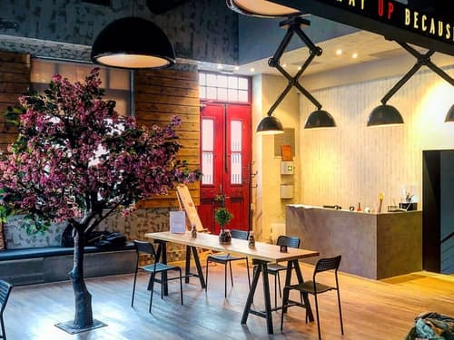 Iconic Athens Hostel, Lobby