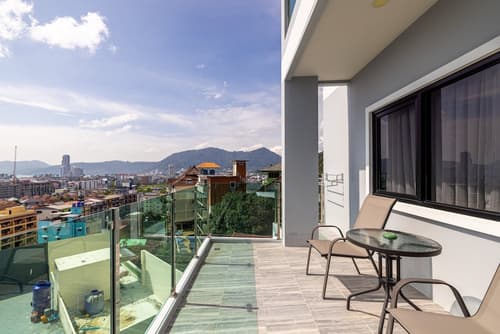 Kana Triple L Hotel, Terrace/patio