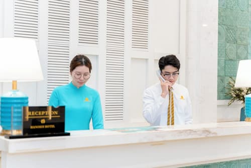 Minasi HanoiOi Lakeside Hotel, Reception