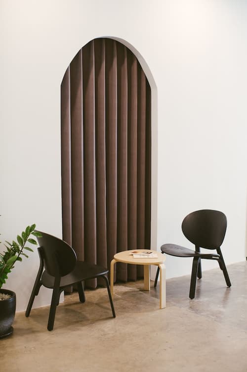 Nappiness Hotel, Lobby