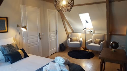 La Porte des Lacs, Room