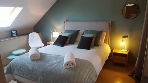 La Porte des Lacs, Room