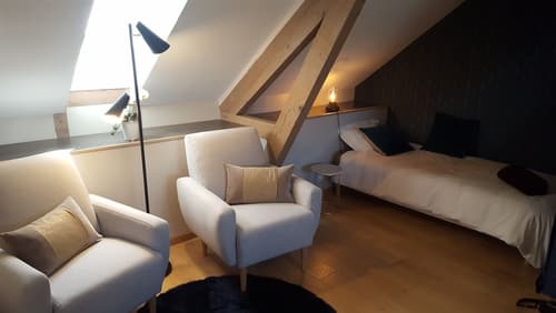 La Porte des Lacs, Room