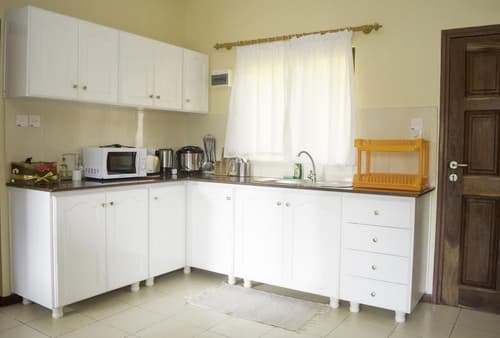 Evergreen Apartments, Private kitchen