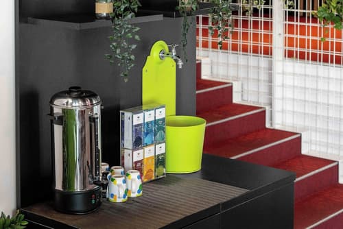 ibis Styles Ljubljana The Fuzzy Log, Lobby