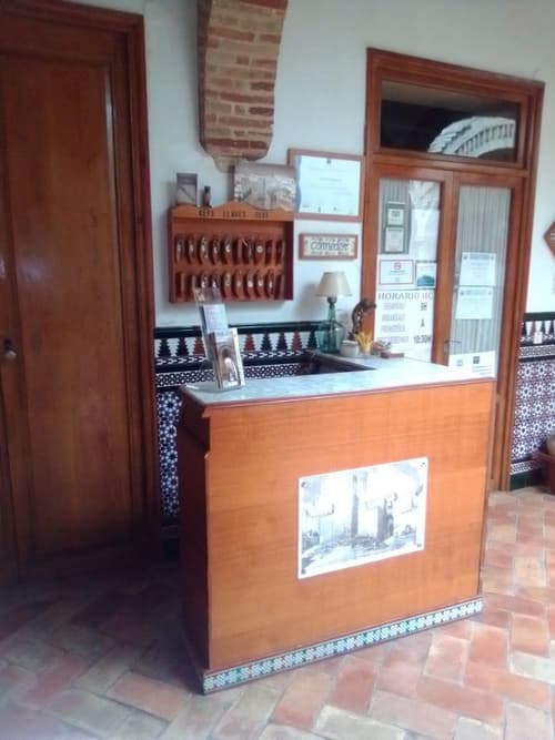 Hostal Comercio, Reception