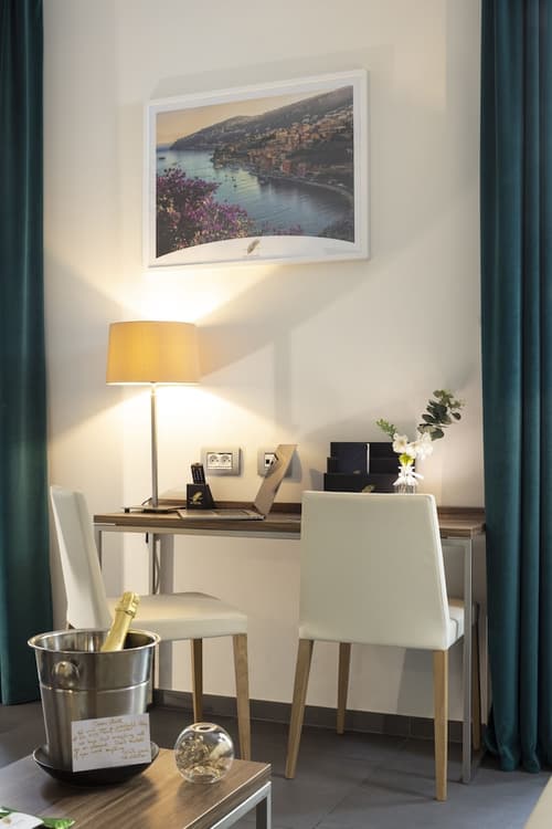 Nice Azur Riviera, Room