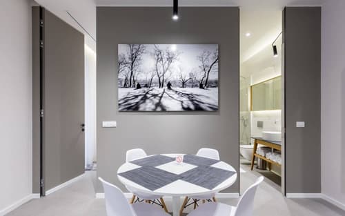 Teanna Lux Apartments