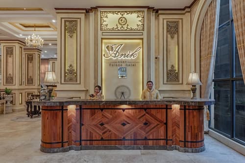 Anik Palace Hotel, Reception