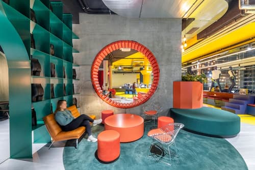 The Social Hub Vienna, Lobby sitting area