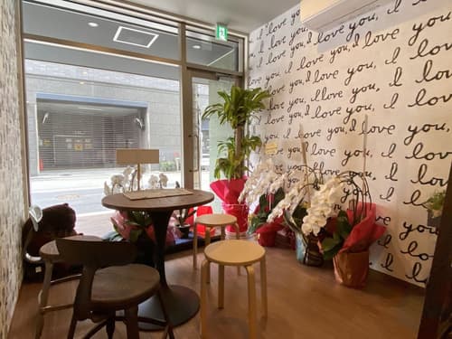 HOTEL ffosaka.com, Lobby sitting area