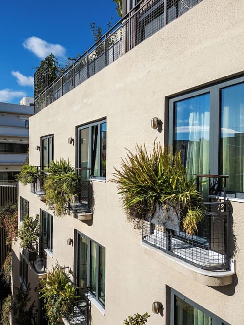 Gatsby Athens, Exterior