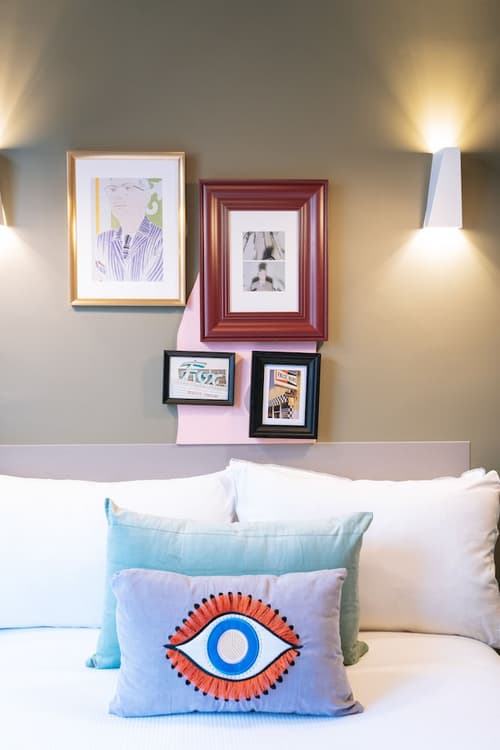 The Warwick by Nestor, Room