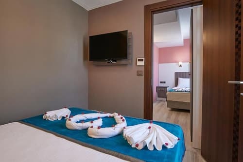 Renzo Hotel - Special Category, Room