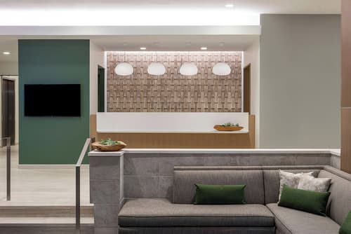 Element Philadelphia Downtown, Lobby lounge