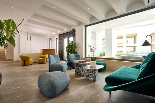 Alleys All-Suite Hotel & Spa, Reception