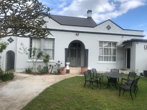 The Monument Guesthouse