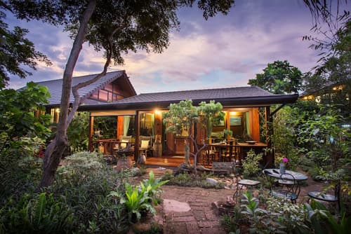 Cattani's Riverside Home, Room