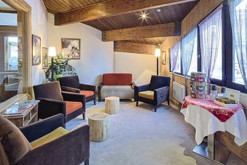 Hôtel Les Menuires Les Bruyères, Lobby sitting area