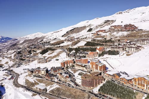 Hôtel Les Menuires Les Bruyères, Aerial view