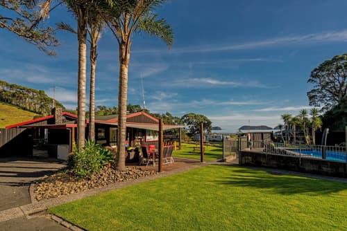 Anglers Lodge, Reception