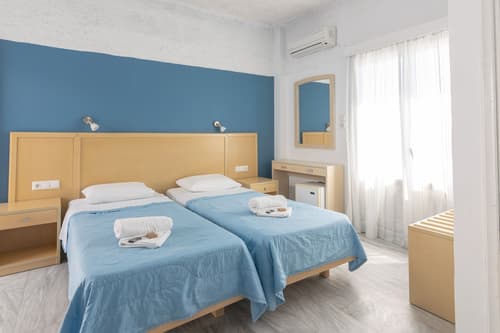 Carlos Pension, Primary image