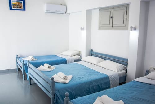 Carlos Pension, Room