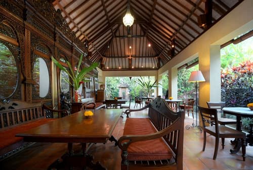 Rumah Ganesha, Lobby sitting area