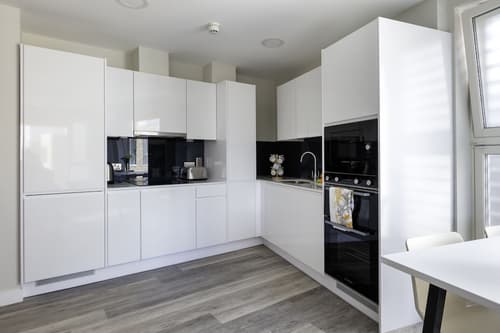 The Westwood Apartments, Private kitchen