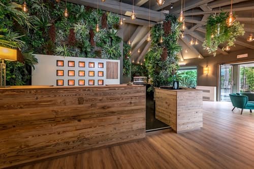 Lake Hotel La Pieve, Reception