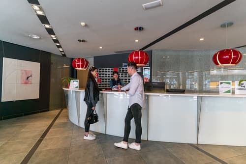 Yomo Mola Park, Reception