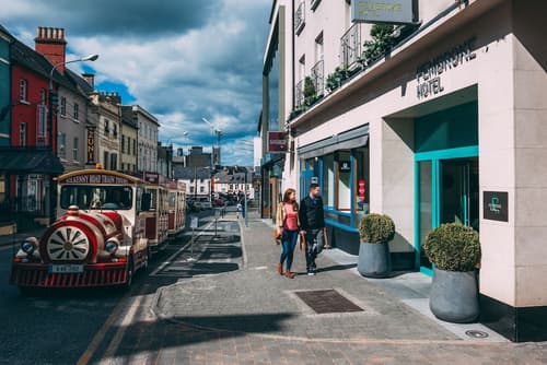 Pembroke Hotel, Primary image