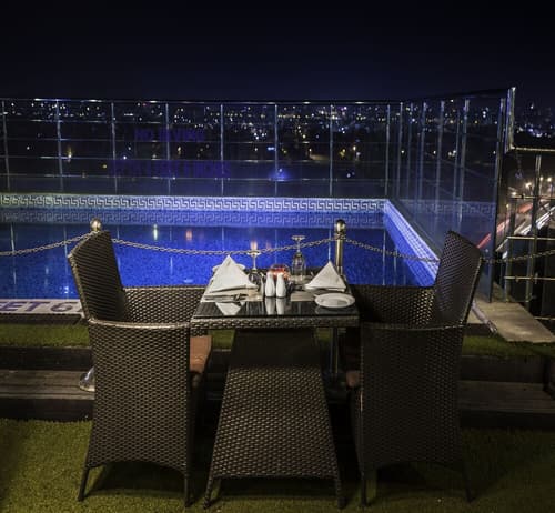 Sarovar Portico Jaipur, Pool