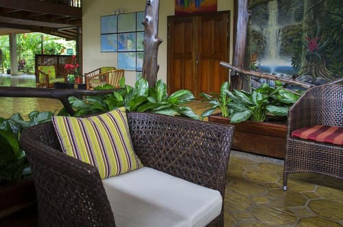 Selva Verde Lodge, Lobby sitting area