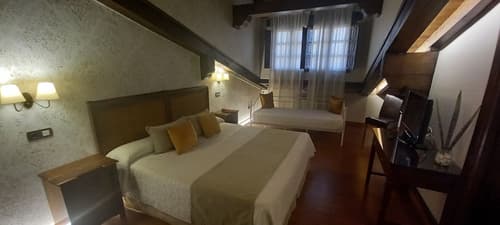 La Casona de Revolgo, Room