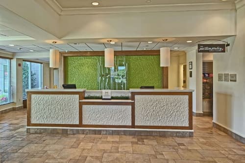 Hilton Garden Inn Mt. Laurel, Reception