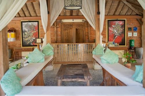 Taman Sari Bali Resort & Spa, Lobby sitting area