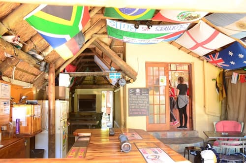 A Sunflower Stop - Hostel