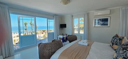 Brenton Beach House, Room
