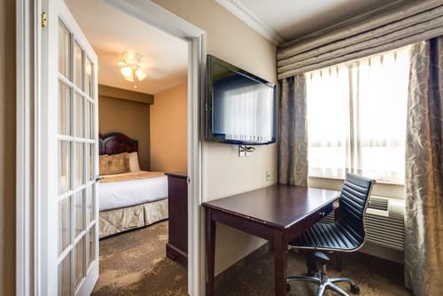 Monte Carlo Inn & Suites Downtown Markham