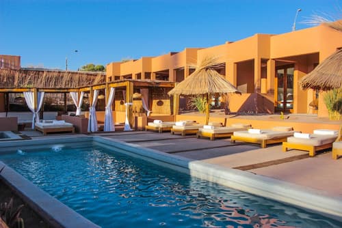 Noi Casa Atacama, Primary image