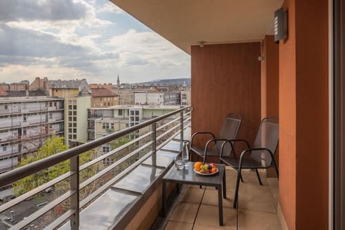 Escala Hotel & Suites, Terrace/patio