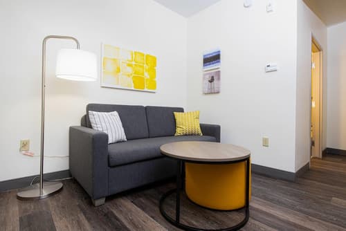 Comfort Suites Oil Center, Room