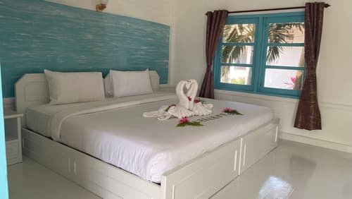 Sand Sea Beach Resort, Room