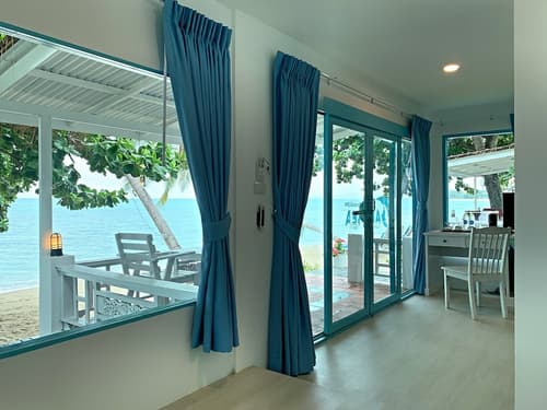 Sand Sea Beach Resort