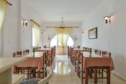 Zeus Hotel