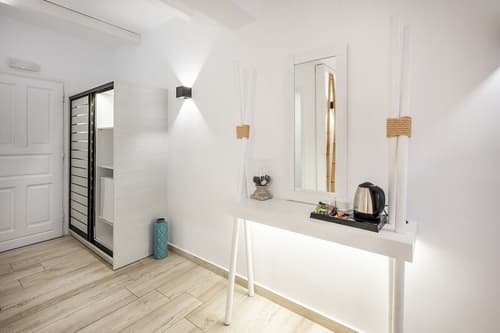 Smy Mediterranean White Santorini, Room